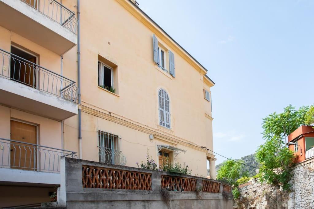Appartement #24 Marie-claire Sea View/balcony/ac/5min Port