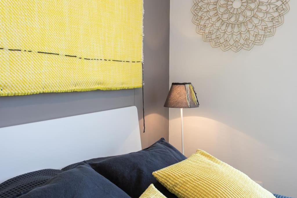 #24 Marie-claire Sea View/balcony/ac/5min Port * Villefranche-sur-Mer